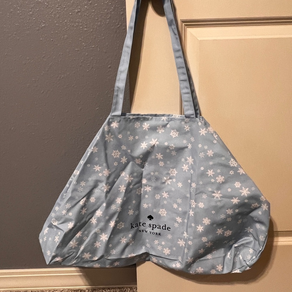 Kate Spade Blue and White Tote Bag with Slouchy Design